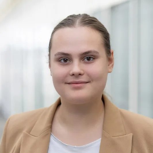 Porträt: Roxana Fornoff